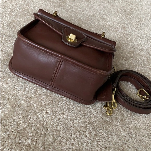 SOLD! Mini Coach Vintage Winnie Willis Handbag - Picture 9 of 11